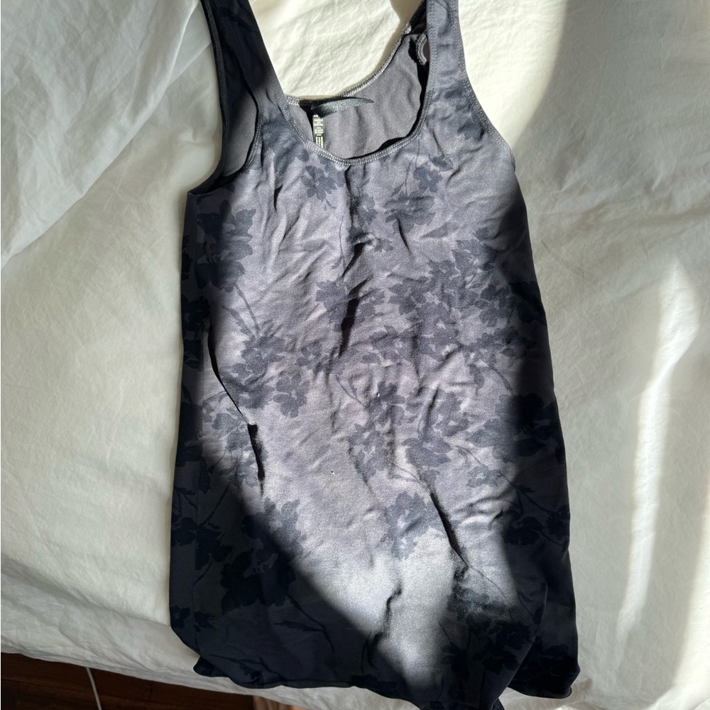 Floral Aritzia Babaton tank